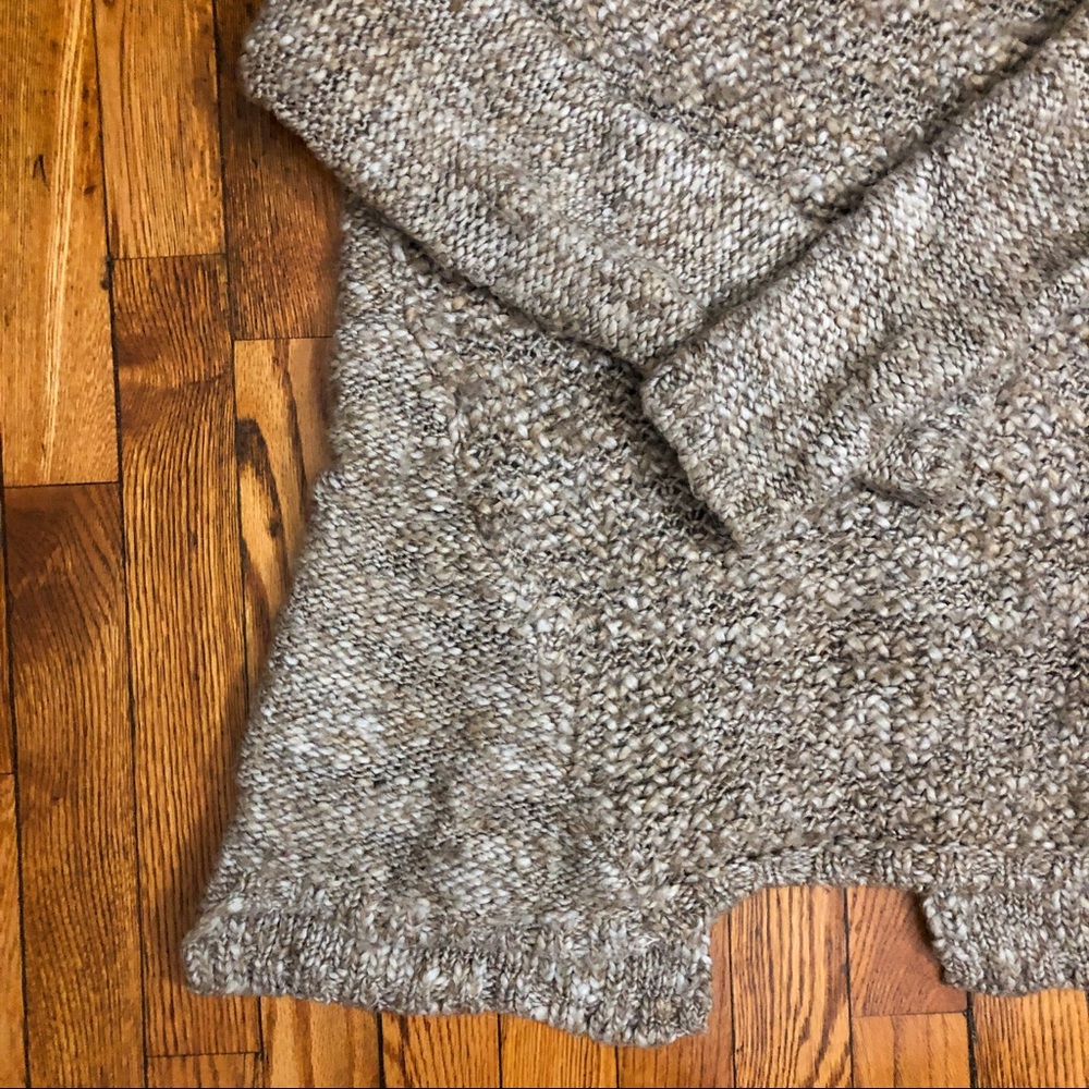 Zara | Long knit sweater with slit in back - Picture 3 of 8